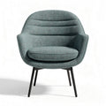 Stoere fauteuil van groen stoffen bekleding met metalen poten 80 x 80 x 85cm